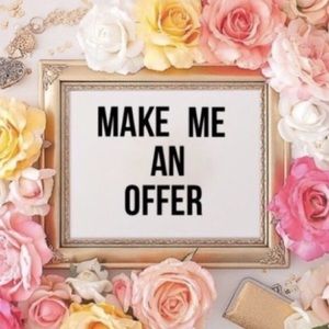 My closet is priced to sell! Make me an offer 💕